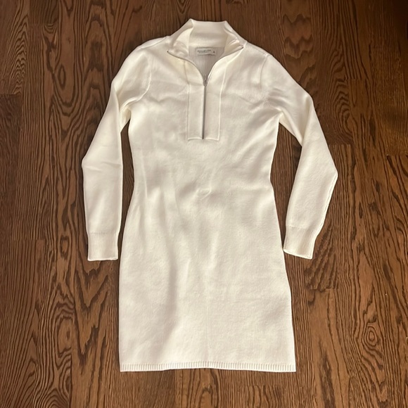 Abercrombie & Fitch Dresses & Skirts - Abercrombie Quarter Zip Dress